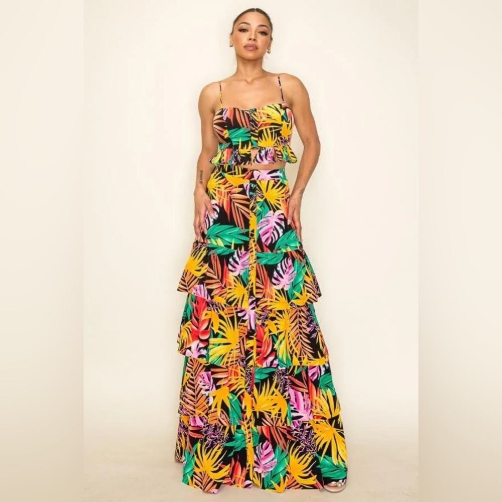 NWT Ruffled Top and Skirt Set in Black Multi